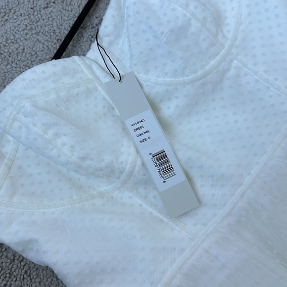 ML Monique Lhuillier Pleated Tulle Midi-Dress - Picture 7 of 7